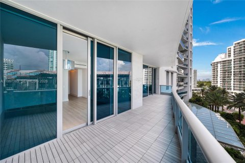 Condominio en alquiler en Miami Beach, Florida, 4 dormitorios, 353.68 m2 № 2059483 - foto 28