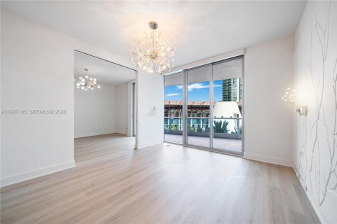 Condominio en alquiler en Miami Beach, Florida, 4 dormitorios, 353.68 m2 № 2059483 - foto 21