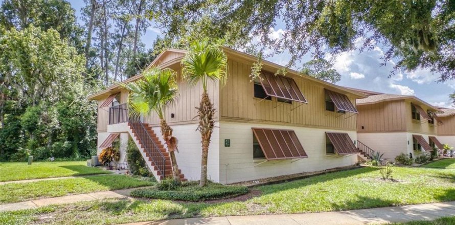 Condominio en Deltona, Florida, 2 dormitorios № 1720671