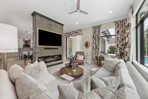 Купить виллу или дом в Палм-Бич-Гарденс, Флорида 3 спальни, 363.71м2, № 2154783 - фото 22