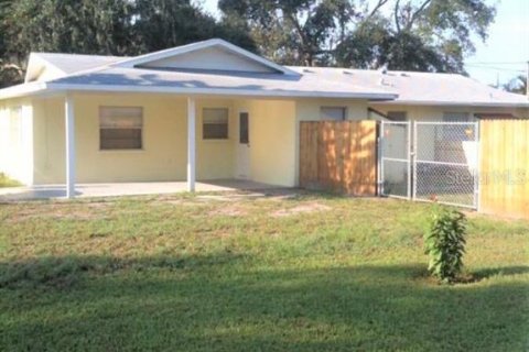 Apartamento en alquiler en Bradenton, Florida, 2 dormitorios, 71.53 m2 № 1899705 - foto 1