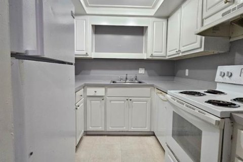 Apartment in Tampa, Florida 1 bedroom, 1521.18 sq.m. № 1849718 - photo 4