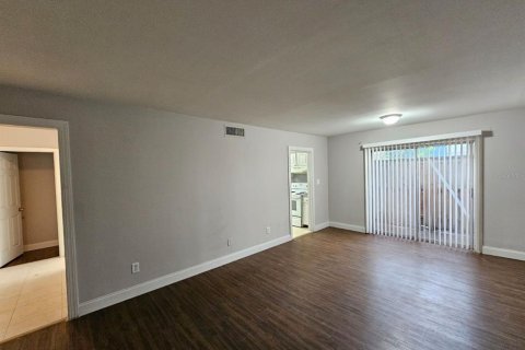 Apartment in Tampa, Florida 1 bedroom, 1521.18 sq.m. № 1849718 - photo 5