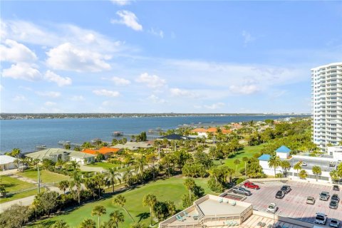 Condo in Daytona Beach, Florida, 1 bedroom  № 2094846 - photo 3