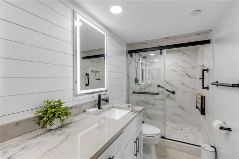 Condo in Daytona Beach, Florida, 1 bedroom  № 2094846 - photo 26
