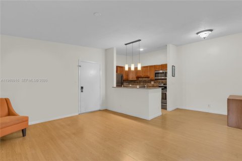 Condominio en venta en Tamarac, Florida, 2 dormitorios, 76.18 m2 № 2023646 - foto 5