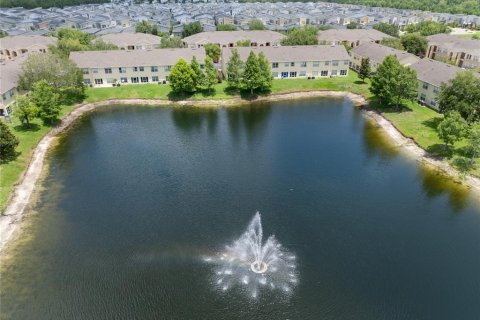 Condo in Kissimmee, Florida, 4 bedrooms № 2092894 - photo 22