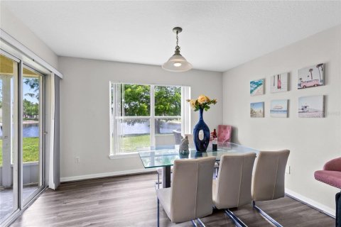 Condo in Kissimmee, Florida, 4 bedrooms № 2092894 - photo 7
