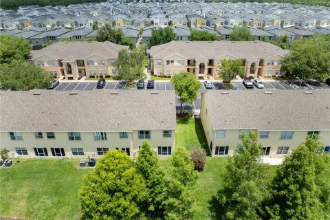 Condo in Kissimmee, Florida, 4 bedrooms № 2092894 - photo 23