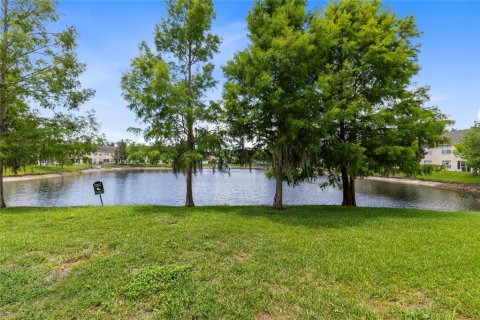 Condo in Kissimmee, Florida, 4 bedrooms № 2092894 - photo 20