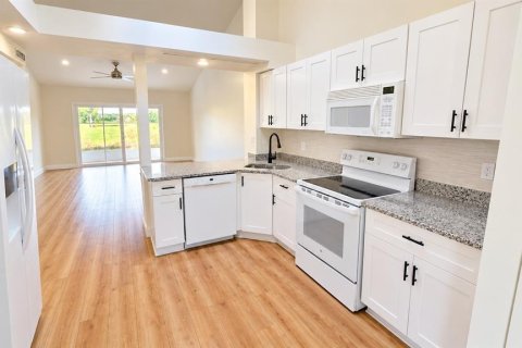 Touwnhouse à louer à Orlando, Floride: 2 chambres, 96.25 m2 № 2426840 - photo 10
