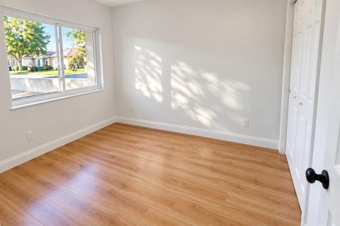 Touwnhouse à louer à Orlando, Floride: 2 chambres, 96.25 m2 № 2426840 - photo 12