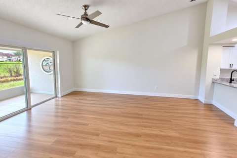 Touwnhouse à louer à Orlando, Floride: 2 chambres, 96.25 m2 № 2426840 - photo 9