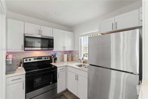 House in Tamarac, Florida 2 bedrooms, 81.29 sq.m. № 1817741 - photo 24