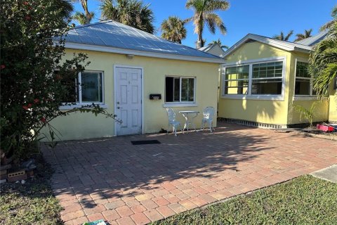House in Punta Gorda, Florida 3 bedrooms, 113.15 sq.m. № 1561815 - photo 4