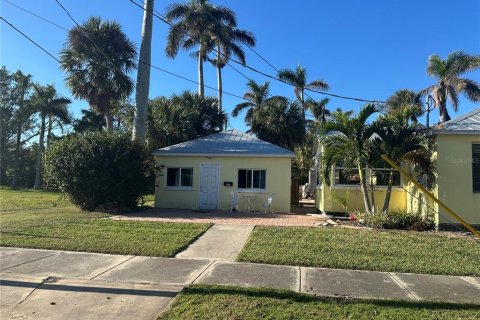 House in Punta Gorda, Florida 3 bedrooms, 113.15 sq.m. № 1561815 - photo 5
