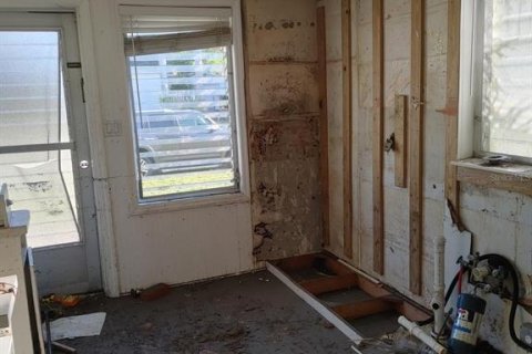 House in Punta Gorda, Florida 3 bedrooms, 113.15 sq.m. № 1561815 - photo 13