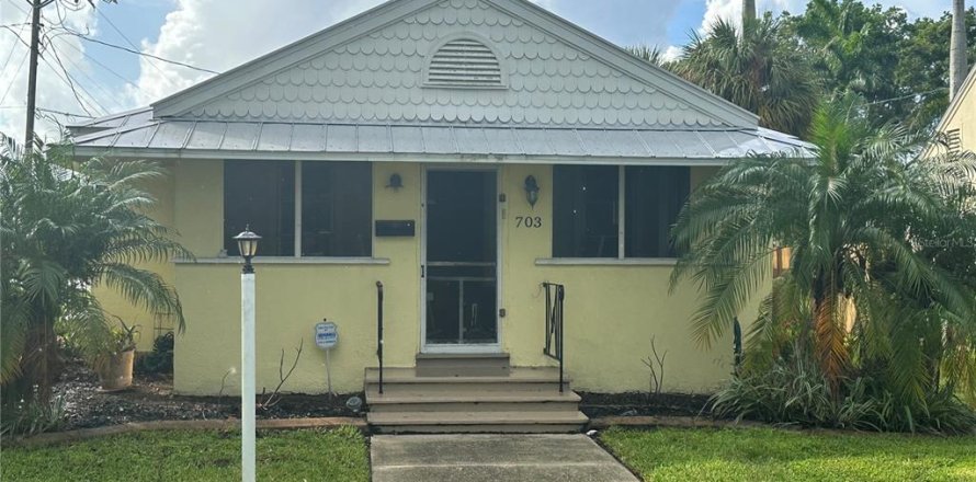 House in Punta Gorda, Florida 3 bedrooms, 113.15 sq.m. № 1561815