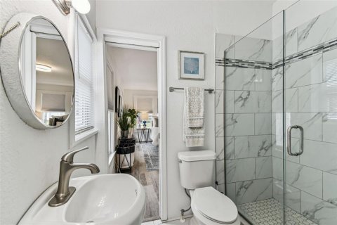 Villa ou maison à vendre à Tampa, Floride: 3 chambres, 152.55 m2 № 1802078 - photo 13