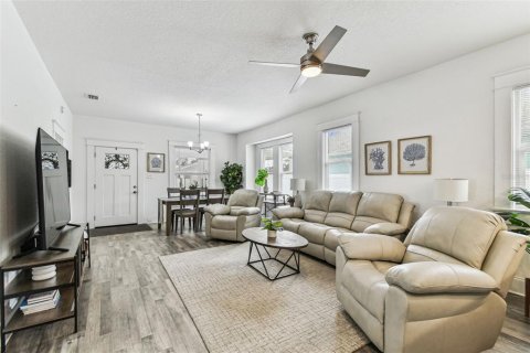 Villa ou maison à vendre à Tampa, Floride: 3 chambres, 152.55 m2 № 1802078 - photo 23