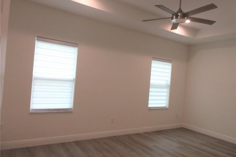Villa ou maison à louer à Ocala, Floride: 4 chambres, 177.91 m2 № 2324485 - photo 8
