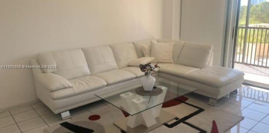 Condominio en Aventura, Florida, 1 dormitorio  № 1856808