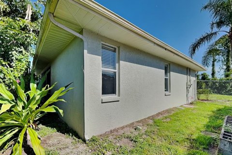 Casa en alquiler en North Port, Florida, 3 dormitorios, 159.33 m2 № 1911920 - foto 15