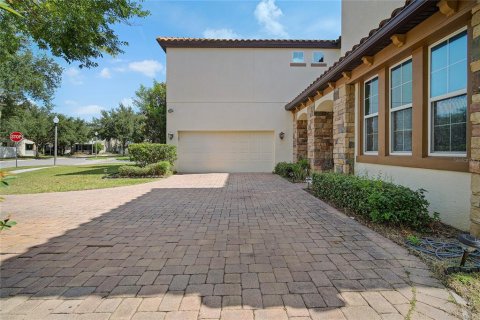 House in Windermere, Florida 8 bedrooms, 448.72 sq.m. № 2134659 - photo 11