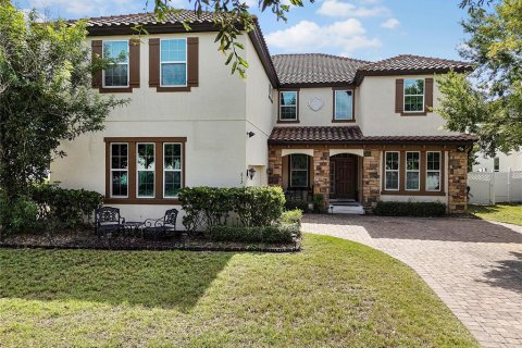 House in Windermere, Florida 8 bedrooms, 448.72 sq.m. № 2134659 - photo 29
