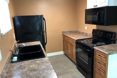 House in Orlando, Florida 2 bedrooms, 84.36 sq.m. № 1524476 - photo 16
