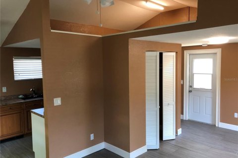 House in Orlando, Florida 2 bedrooms, 84.36 sq.m. № 1524476 - photo 17