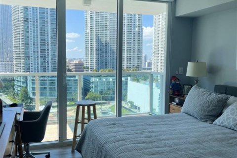 Снять в аренду кондоминиум в Майами, Флорида 2 спальни, 103.77м2, № 1990611 - фото 3