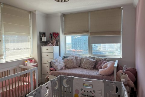 Снять в аренду кондоминиум в Майами, Флорида 2 спальни, 103.77м2, № 1990611 - фото 6