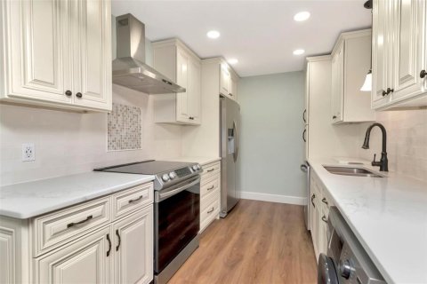 Condominio en venta en Tampa, Florida, 2 dormitorios, 95.88 m2 № 1853808 - foto 6