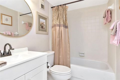 Condominio en venta en Tampa, Florida, 2 dormitorios, 95.88 m2 № 1853808 - foto 18