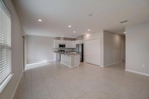 House in Dundee, Florida 3 bedrooms, 134.06 sq.m. № 2103500 - photo 9