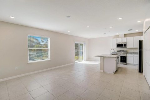House in Dundee, Florida 3 bedrooms, 134.06 sq.m. № 2103500 - photo 11
