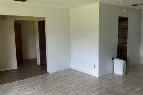 Casa en venta en Zephyrhills, Florida, 3 dormitorios, 150.13 m2 № 1917735 - foto 13