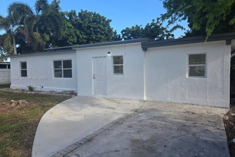 Casa en Homestead, Florida 4 dormitorios, 151.24 m2 № 2257025
