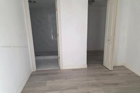 Casa en venta en Homestead, Florida, 4 dormitorios, 151.24 m2 № 2257025 - foto 15