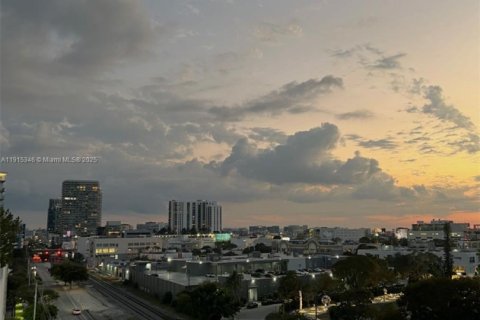 Снять в аренду кондоминиум в Майами, Флорида 43.85м2, № 1971564 - фото 9