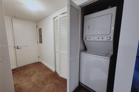 Снять в аренду кондоминиум в Майами, Флорида 43.85м2, № 1971564 - фото 8