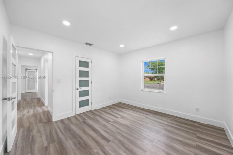 Casa en venta en West Miami, Florida, 3 dormitorios, 107.21 m2 № 1982538 - foto 22