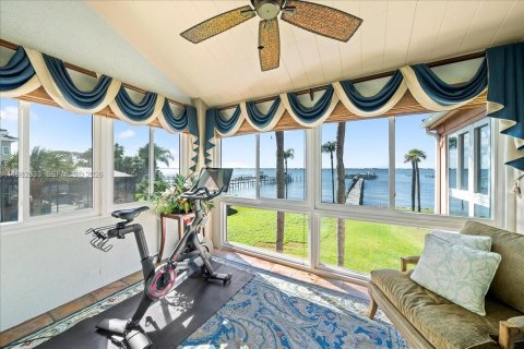 Townhouse in Melbourne Beach, Florida 3 bedrooms, 245.73 sq.m. № 2045090 - photo 20
