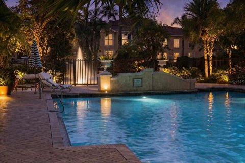 Condo in Sarasota, Florida, 3 bedrooms  № 2220122 - photo 3