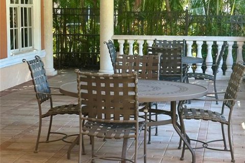 Condo in Sarasota, Florida, 3 bedrooms  № 2220122 - photo 30