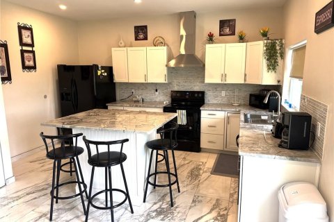 House in Englewood, Florida 3 bedrooms, 149.39 sq.m. № 2099668 - photo 9