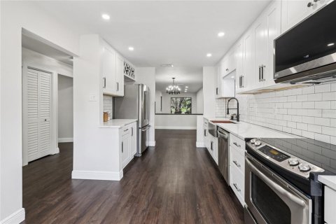 Casa en venta en Palm Harbor, Florida, 2 dormitorios, 124.02 m2 № 1827059 - foto 14