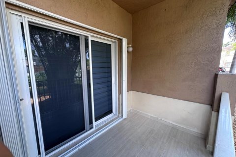 Copropriété à vendre à Hialeah, Floride: 3 chambres, 97.55 m2 № 2153769 - photo 2