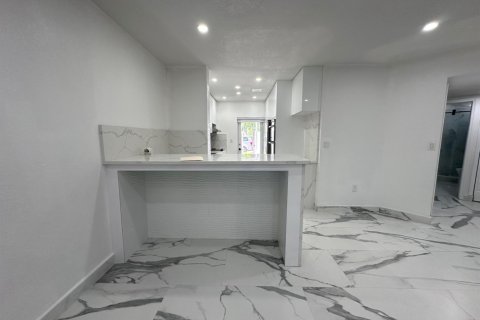 Copropriété à vendre à Hialeah, Floride: 3 chambres, 97.55 m2 № 2153769 - photo 13